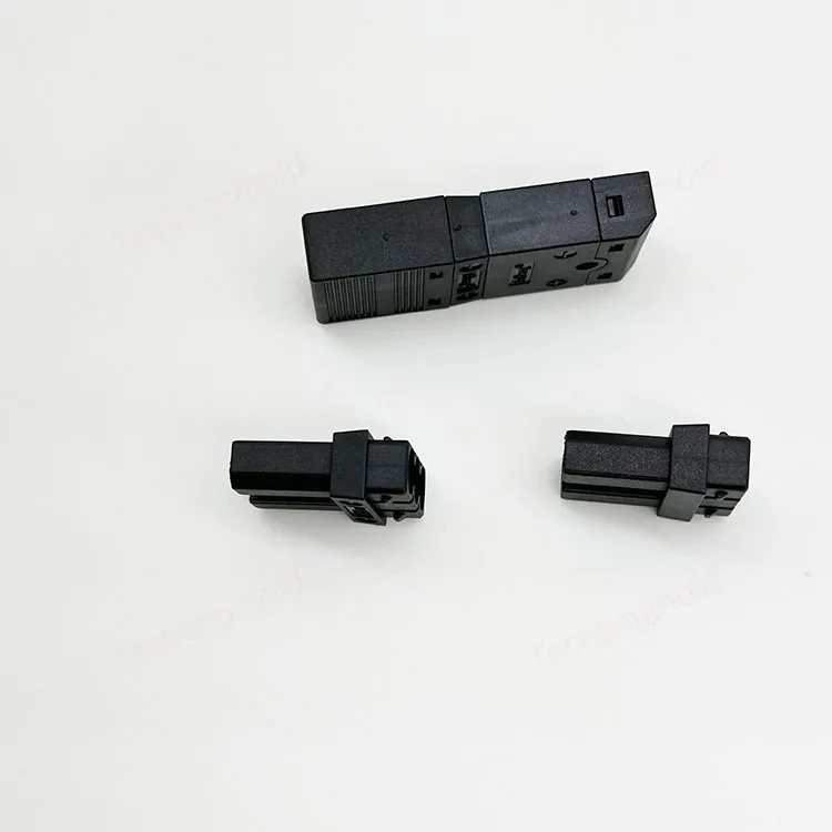 特诚科技精密工程塑料注塑件实拍